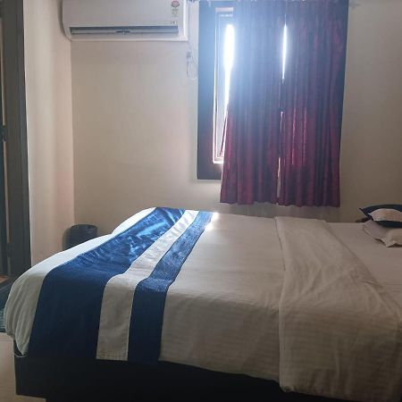 Hotel Presidency Inn Колката Екстер'єр фото