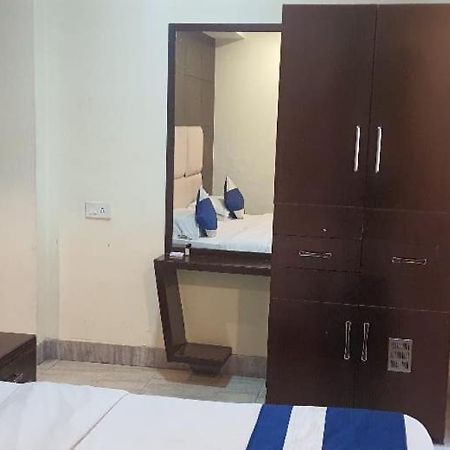Hotel Presidency Inn Колката Екстер'єр фото