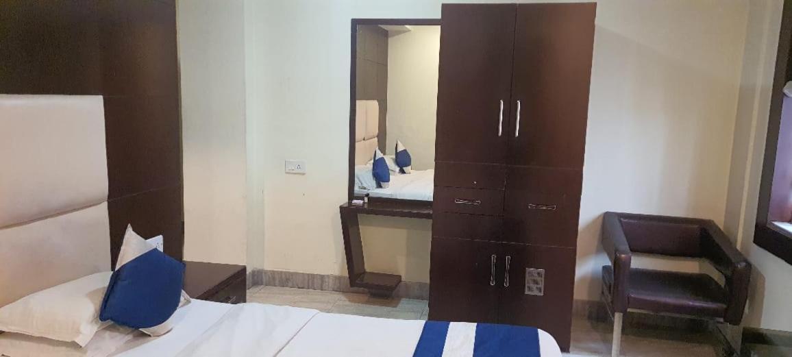 Hotel Presidency Inn Колката Екстер'єр фото